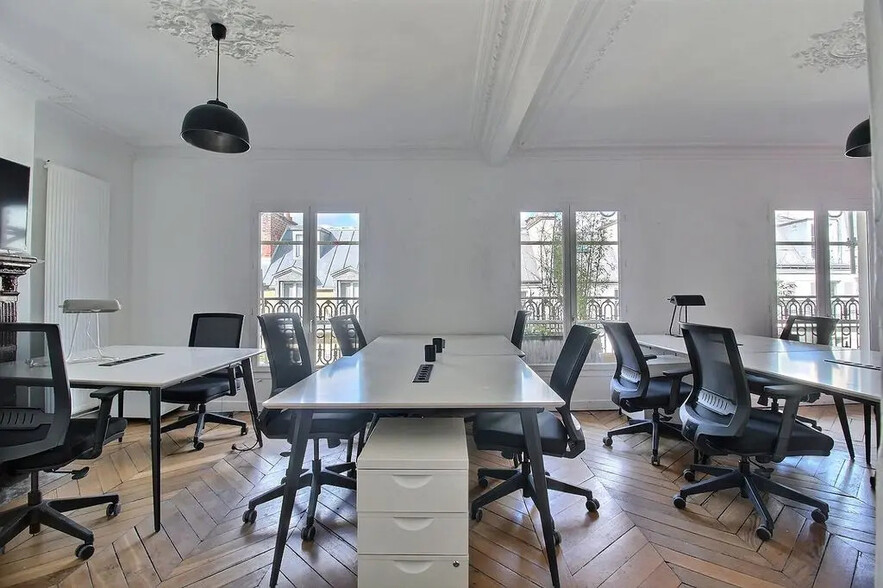 75 Boulevard De Strasbourg, Paris à louer - Photo de l’immeuble – Image 2 sur 8