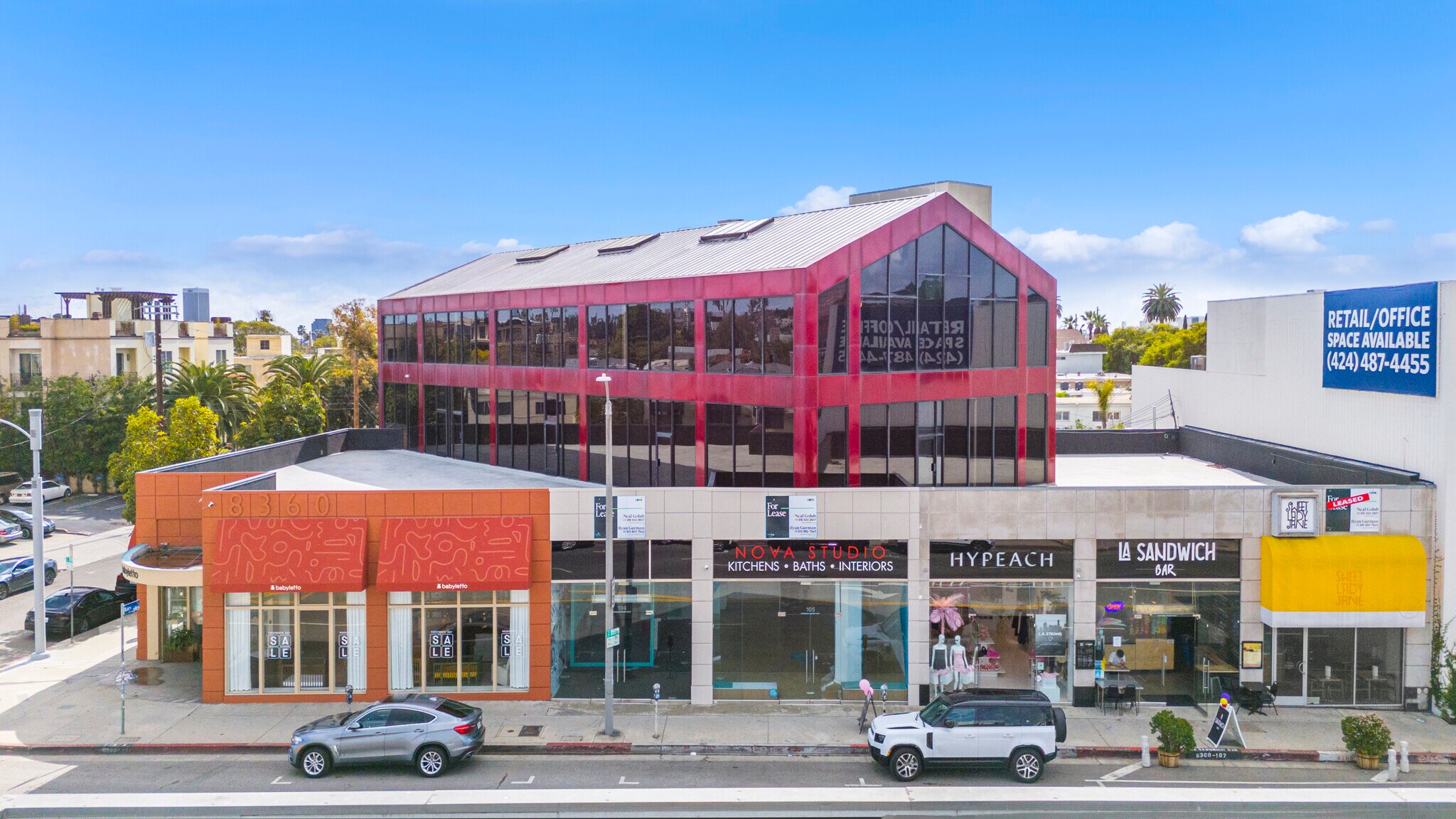 8360 Melrose Ave, Los Angeles, CA à louer Photo de l’immeuble– Image 1 sur 11