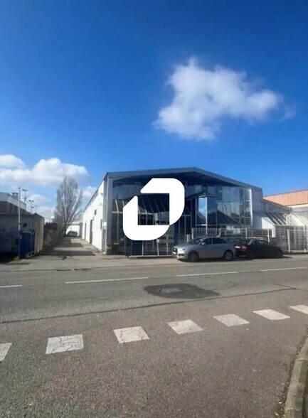 5 Avenue Karl Marx, Vaulx-en-Velin à louer - Photo de l’immeuble – Image 2 sur 16