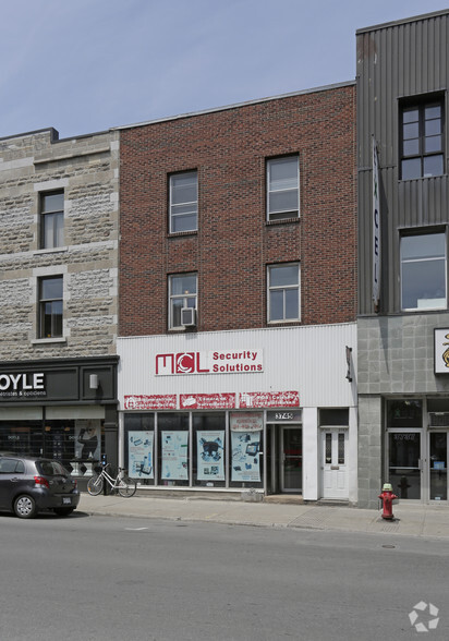 3745 Rue Notre-Dame O, Montréal, QC à louer - Photo principale – Image 1 sur 2