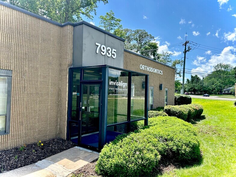 7935 Crain Hwy, Glen Burnie, MD à vendre - Photo de l’immeuble – Image 2 sur 5