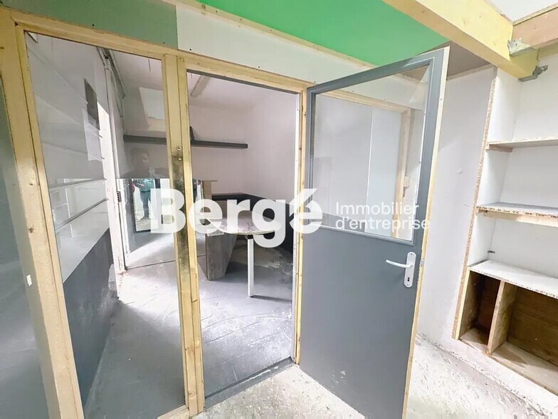 Industriel/Logistique dans Mougins à louer - Photo intérieure – Image 2 sur 3