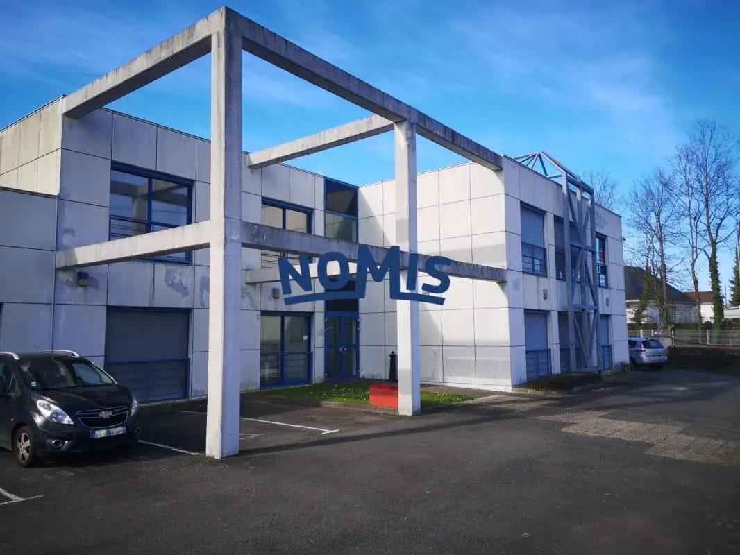 Local d’activités dans Carquefou à louer Photo de l’immeuble– Image 1 sur 5