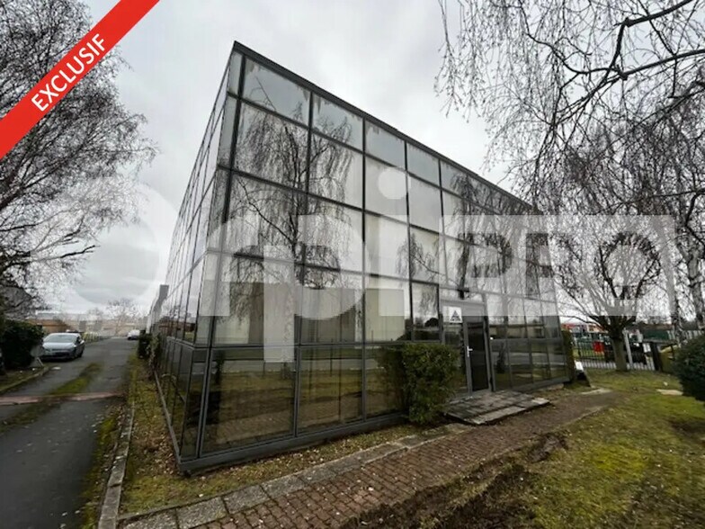 Bureau dans Compiègne à louer - Photo principale – Image 1 sur 8