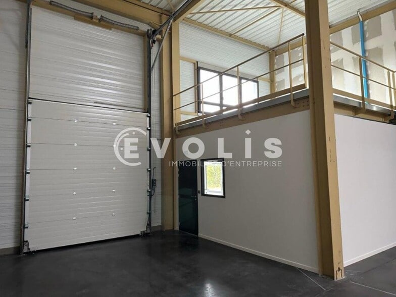 225 Avenue Des Marronniers, Bourgoin-Jallieu à vendre - Photo intérieure – Image 2 sur 21
