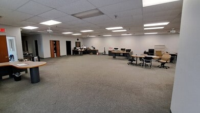 1850 Business Park Dr, Clarksville, TN à louer Photo intérieure– Image 1 sur 4