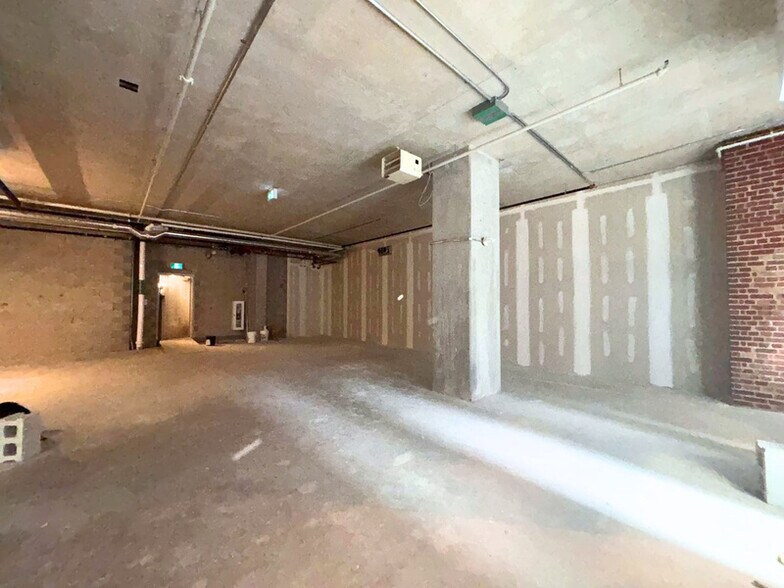 83 King St E, Toronto, ON à louer - Photo de la construction – Image 3 sur 4