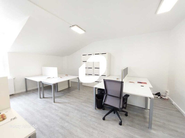 Bureau dans Versailles à louer - Photo intérieure – Image 3 sur 5