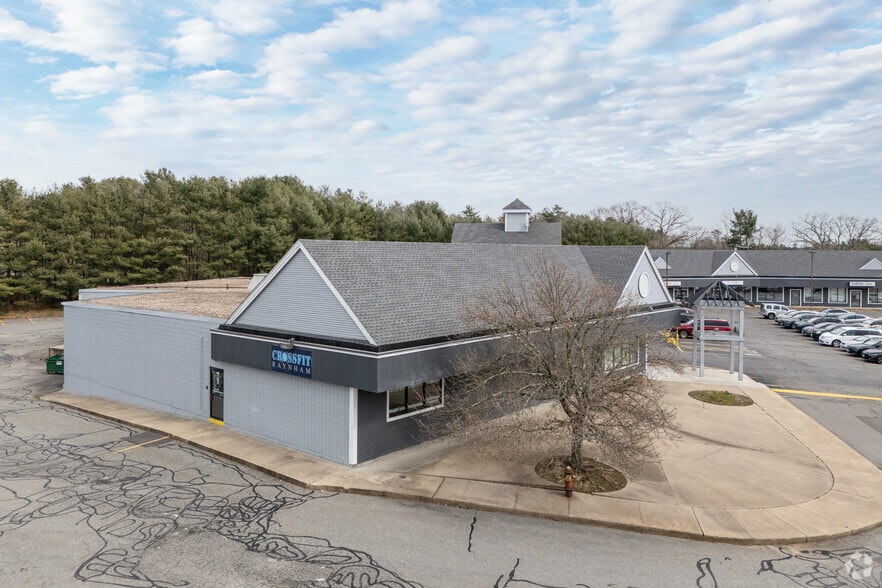 1470 New State Hwy, Raynham, MA à louer - Photo de l’immeuble – Image 3 sur 14