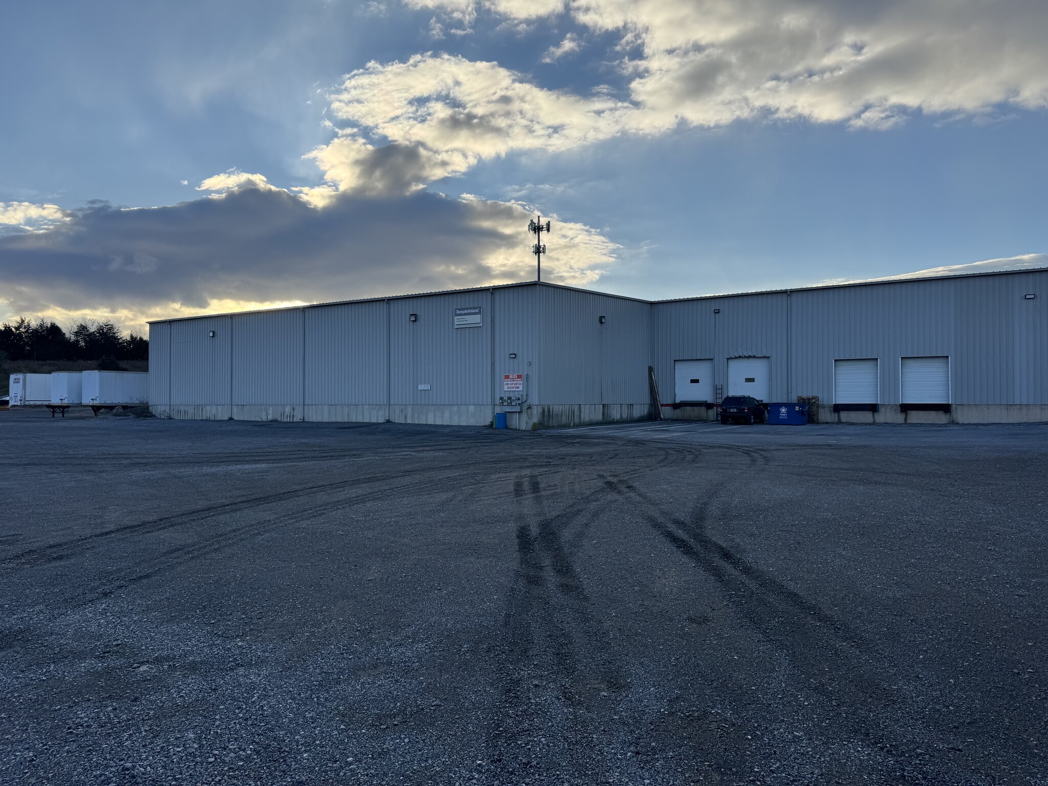 16121 Business Pky, Hagerstown, MD à louer Photo de l’immeuble– Image 1 sur 18