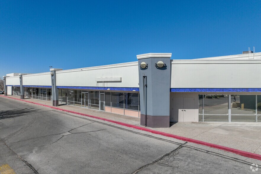3621-3901 Menaul NE, Albuquerque, NM à louer - Photo de l’immeuble – Image 1 sur 22