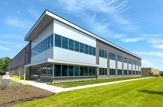 Plus de détails pour 31 Farinella Dr, East Hanover, NJ - Industriel/Logistique à vendre