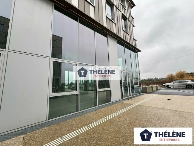 Plus de détails pour Local commercial à louer