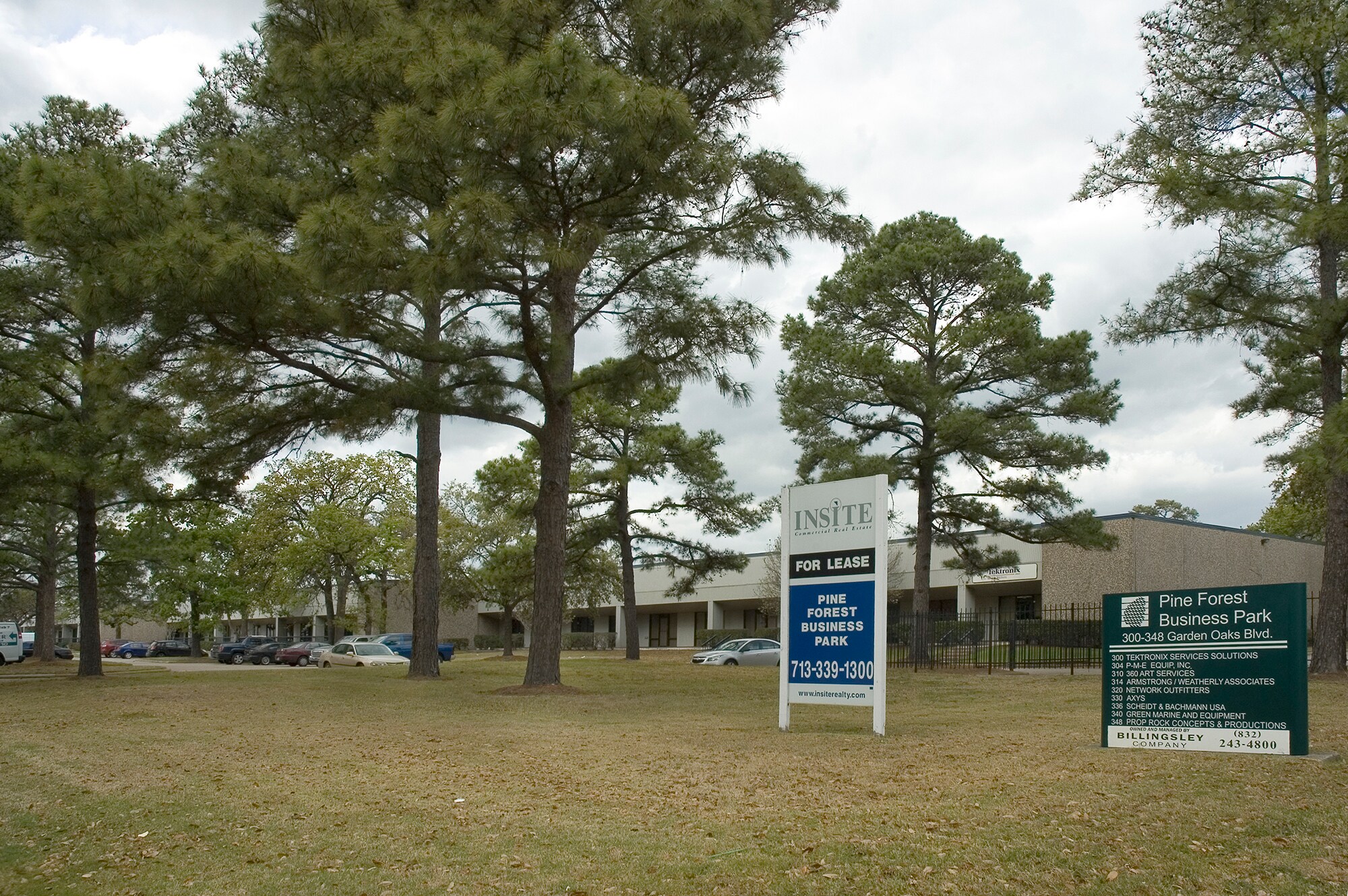 3701-3749 Yale St, Houston, TX à louer Photo de l’immeuble– Image 1 sur 3