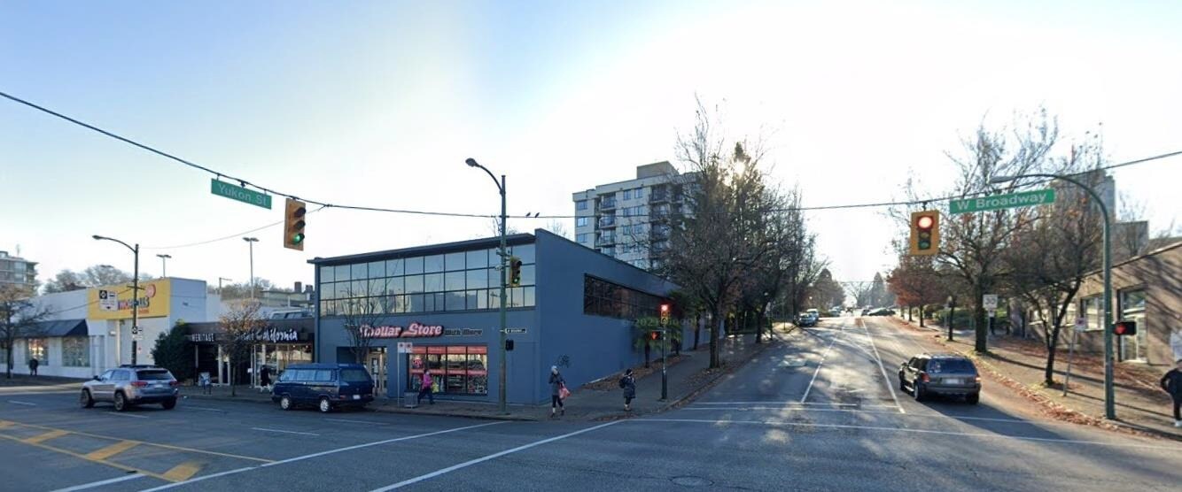 2512 Yukon St, Vancouver, BC à louer Photo de l’immeuble– Image 1 sur 6