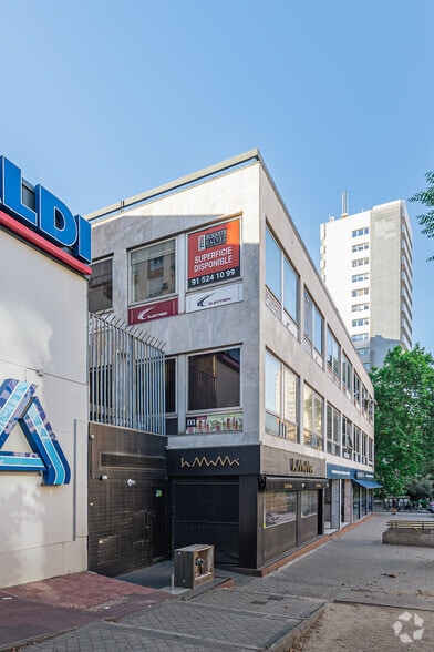 Avenida Brasil, 6, Madrid, Madrid à louer - Photo de l’immeuble – Image 3 sur 5