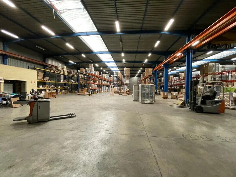 Local d’activités dans Gonesse à louer - Photo de l’immeuble – Image 2 sur 9