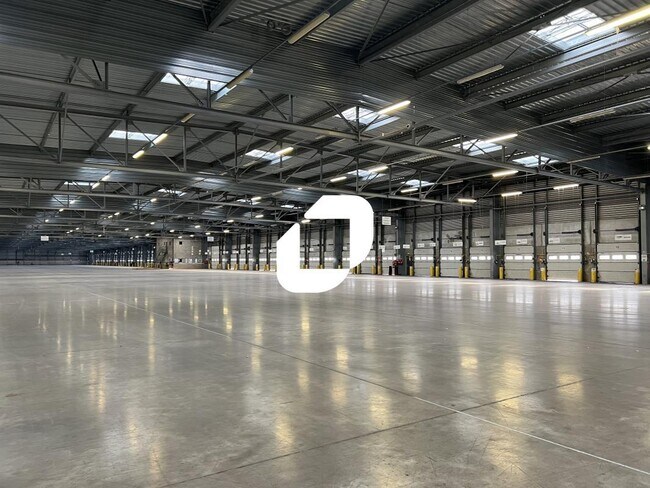 Plus de détails pour Industriel/Logistique à louer