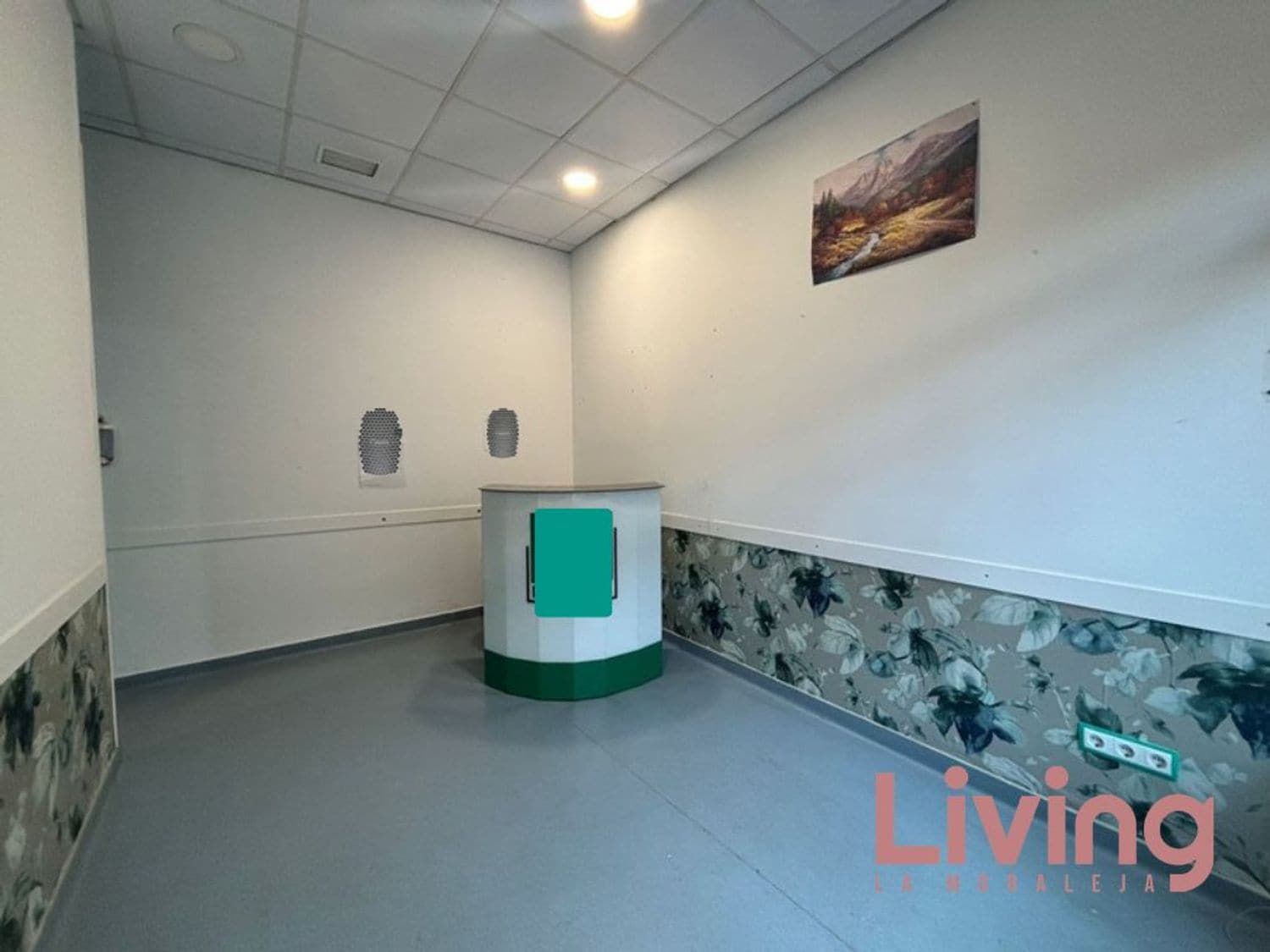 Bureaux/Local commercial dans Alcalá de Henares, Madrid à louer Photo intérieure– Image 1 sur 12