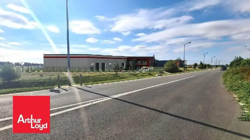 Local d’activités dans Mainvilliers à louer - Photo de l’immeuble – Image 2 sur 2