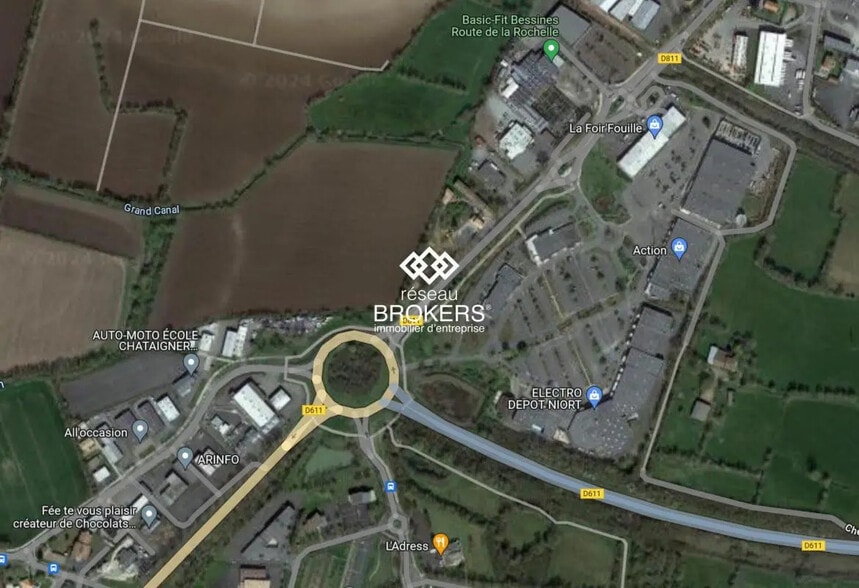 Local commercial dans Bessines à louer - Photo de l’immeuble – Image 1 sur 2