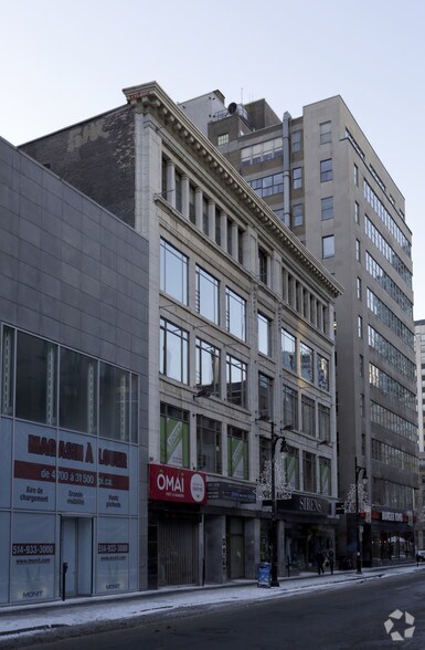 482-488 Rue Sainte-Catherine O, Montréal, QC à vendre - Photo de l’immeuble – Image 3 sur 9
