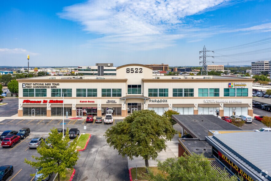 8522 Broadway, San Antonio, TX à louer - Photo de l’immeuble – Image 2 sur 27