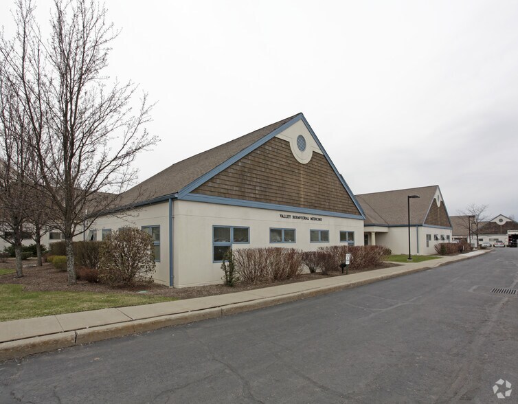3 Hatfield Ln, Goshen, NY à louer - Photo principale – Image 1 sur 2