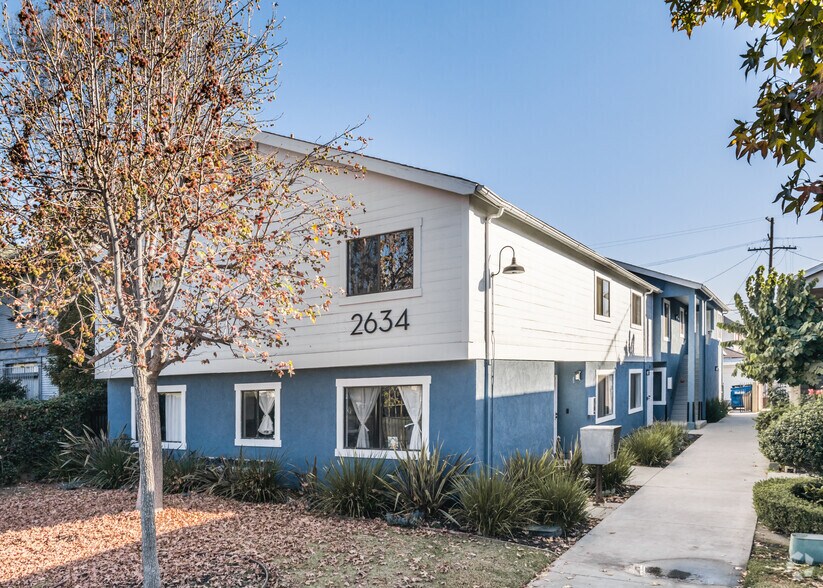 2634 Dalton Ave, Los Angeles, CA à vendre - Photo principale – Image 1 sur 11