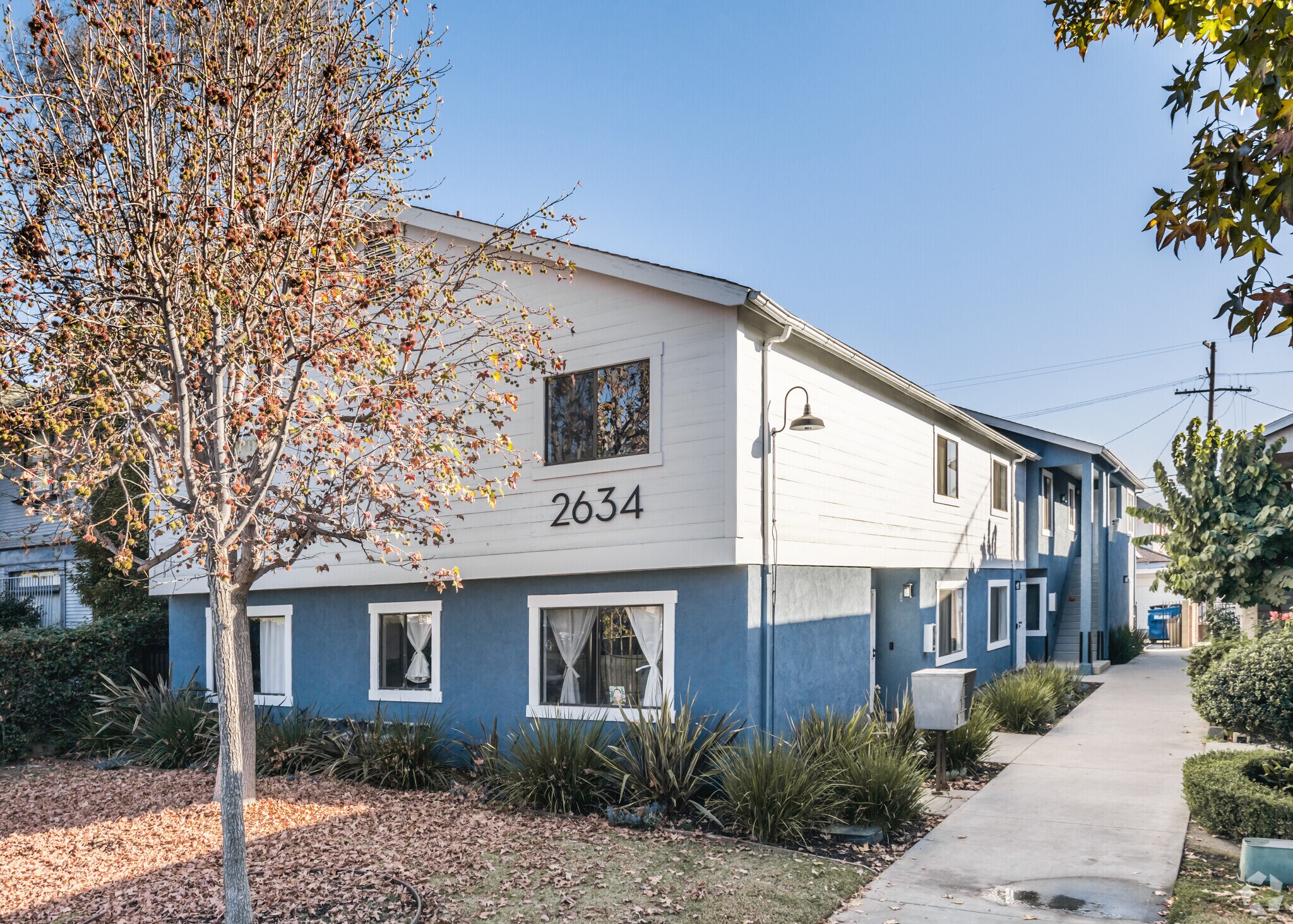 2634 Dalton Ave, Los Angeles, CA à vendre Photo principale– Image 1 sur 12