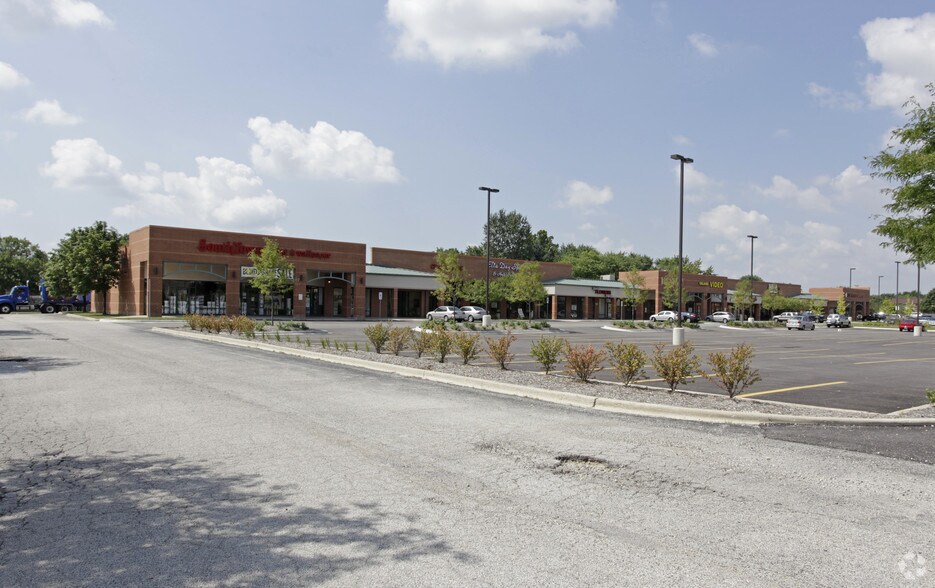 11925-11981 W 143rd St, Orland Park, IL à louer - Photo de l’immeuble – Image 2 sur 9