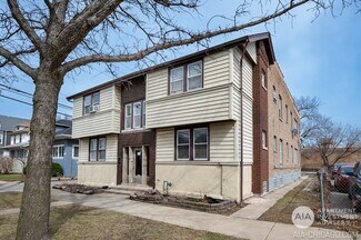 Plus de détails pour 510 N Humphrey Ave, Oak Park, IL - Logement à vendre