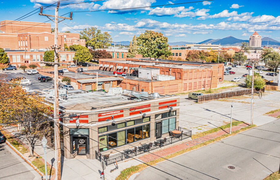 551 Marshall Ave SW, Roanoke, VA à louer - Photo de l’immeuble – Image 2 sur 9