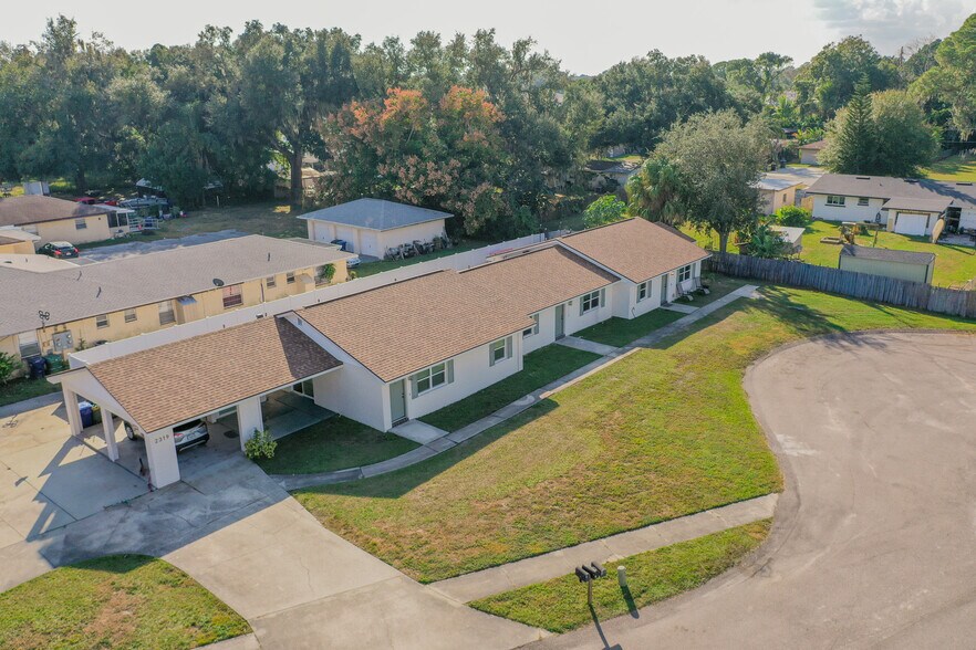 2319 W Cannon Ter NW, Winter Haven, FL à vendre - Photo de l’immeuble – Image 2 sur 8