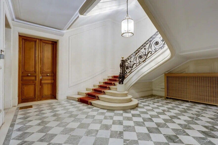 78 Avenue Raymond Poincaré, Paris à louer - Photo de l’immeuble – Image 3 sur 3