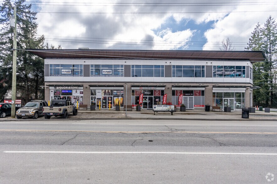 18810 72nd Ave, Surrey, BC à louer - Photo de l’immeuble – Image 2 sur 5