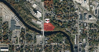 Plus de détails pour 1506-1510 N Grand River Ave, Lansing, MI - Industriel/Logistique à vendre