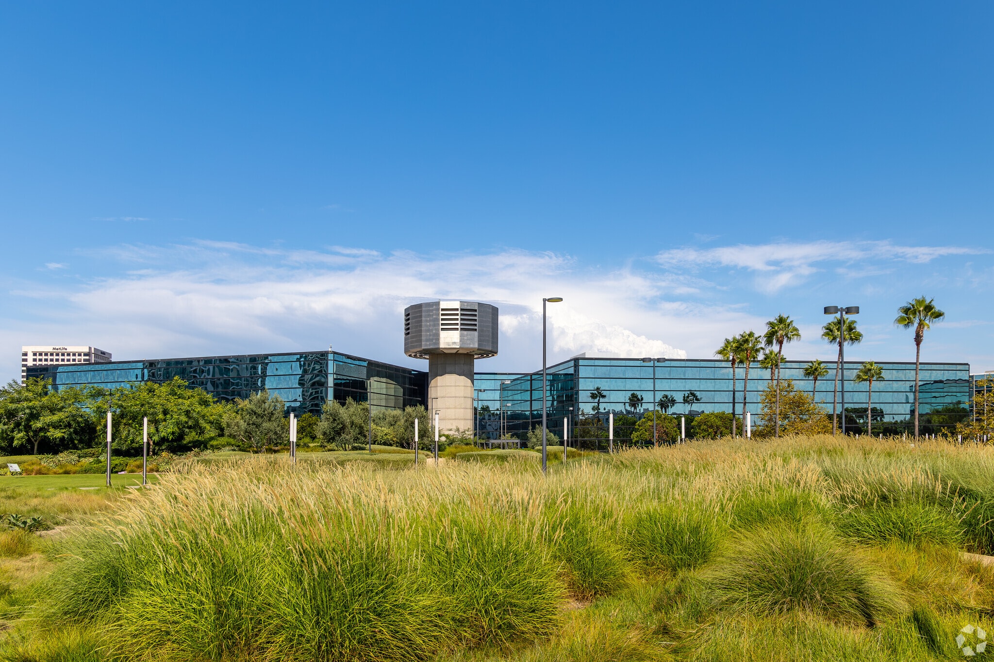 3337 Michelson Dr, Irvine, CA à louer Photo principale– Image 1 sur 14