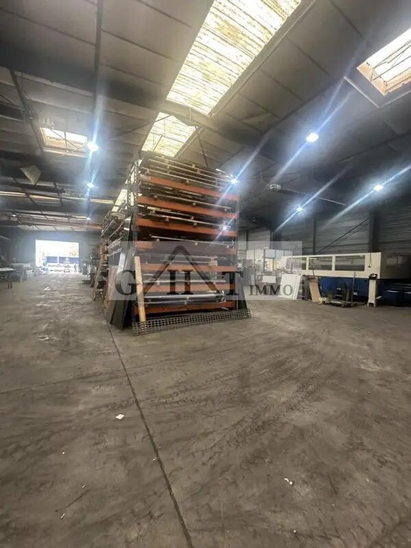 Industriel/Logistique dans Montreuil à vendre Photo de l’immeuble– Image 1 sur 4