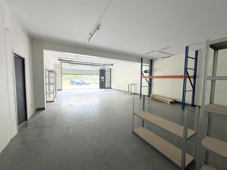 Local d’activités dans Herblay-sur-Seine à louer - Photo de l’immeuble – Image 2 sur 14