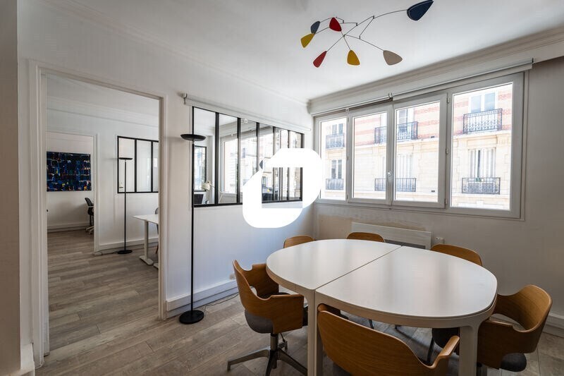 Bureau dans Neuilly-sur-Seine à louer - Photo intérieure – Image 3 sur 16