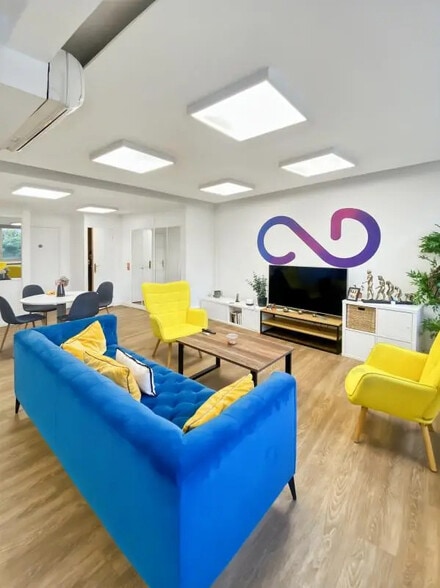 Bureau dans Paris à louer - Photo de l’immeuble – Image 2 sur 8