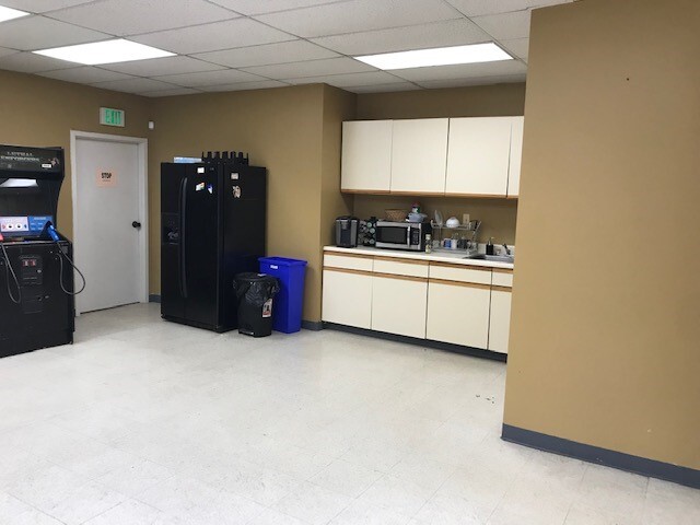 1420 Joh Ave, Halethorpe, MD à louer - Photo intérieure – Image 3 sur 7
