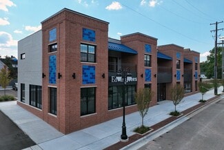 Plus de détails pour 113 Mill St, Fenton, MI - Local commercial à louer