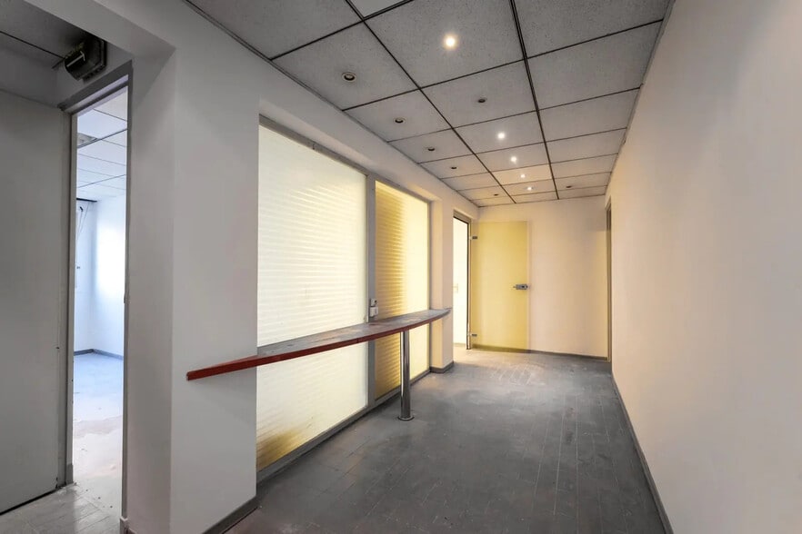 Bureau dans Aix-en-Provence à louer - Photo intérieure – Image 2 sur 6