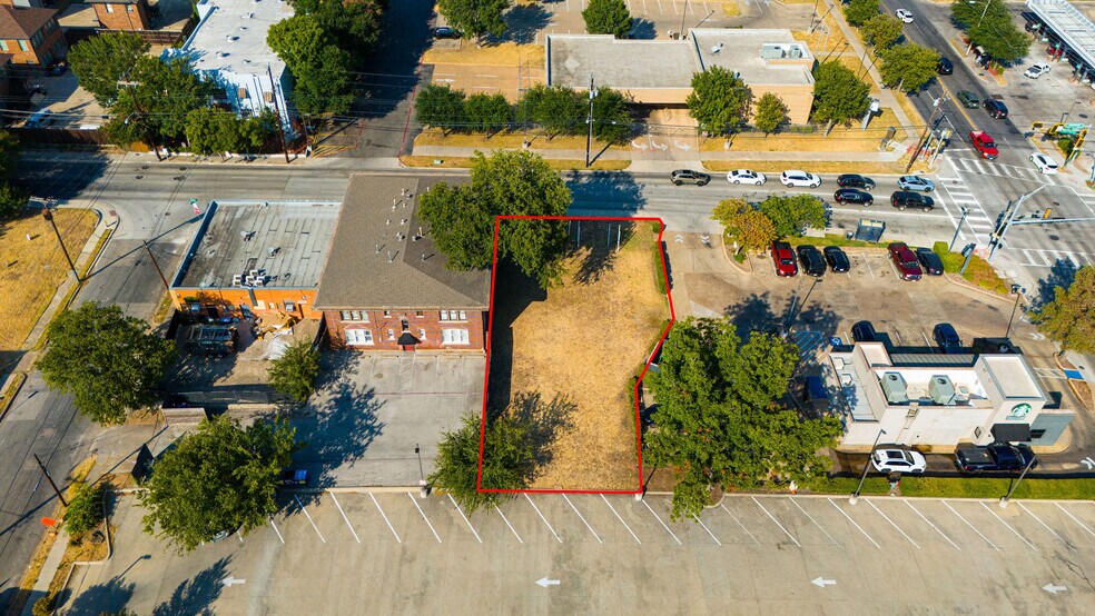 911 N Haskell Ave, Dallas, TX à vendre - Photo de l’immeuble – Image 3 sur 14