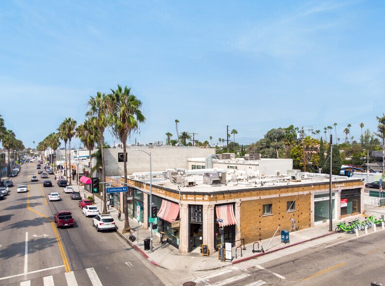 1349-1357 Abbot Kinney Blvd, Venice, CA à louer - Photo de l’immeuble – Image 3 sur 9