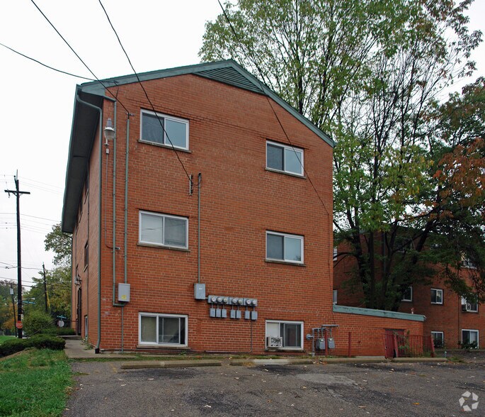 8400-8414 Anthony Wayne Ave, Cincinnati, OH à vendre - Photo de l’immeuble – Image 2 sur 27