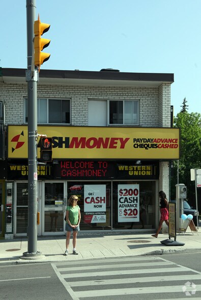 883 St Clair Ave W, Toronto, ON à louer - Photo principale – Image 1 sur 1