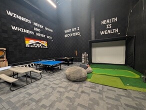 3050 Ualena St, Honolulu, HI à louer Photo intérieure– Image 2 sur 12